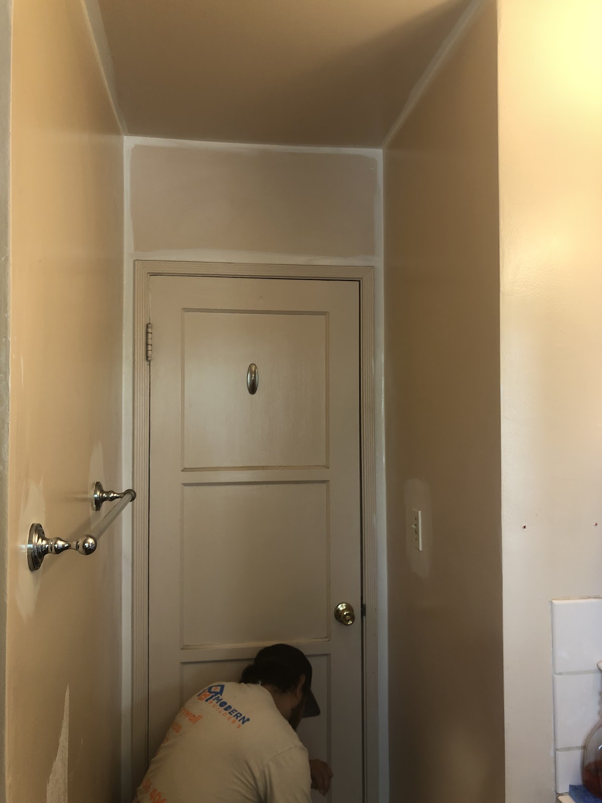 Interior residential bathroom painting
